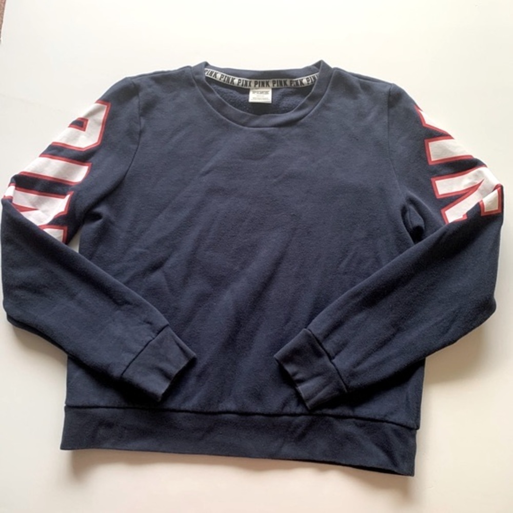 • PINK navy blue sweater •